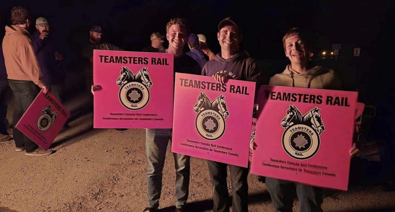 Rail worker picket line in Sarnia, Ontario on August 22.