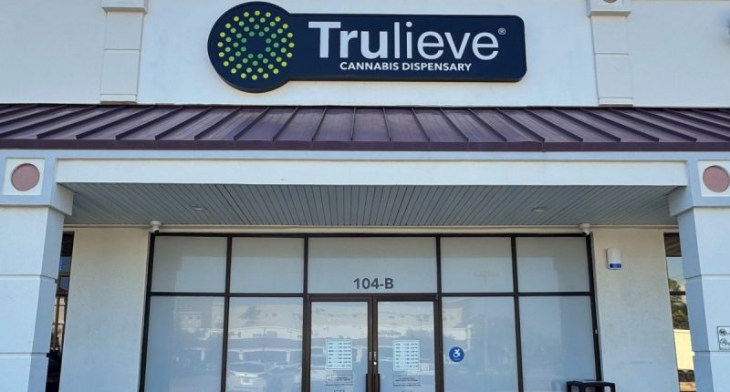 Storefront of a Trulieve Cananbis medical dispensary location in Florida