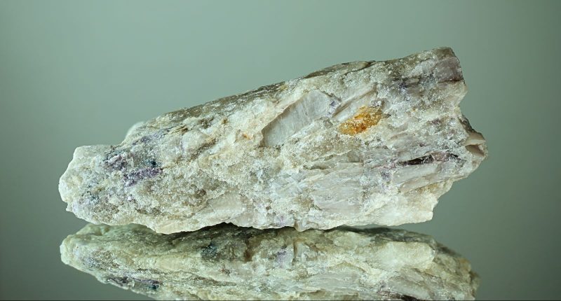 Lithium mineral spodumene